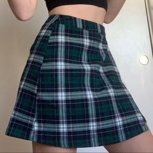 brandy melville green emerson skirt